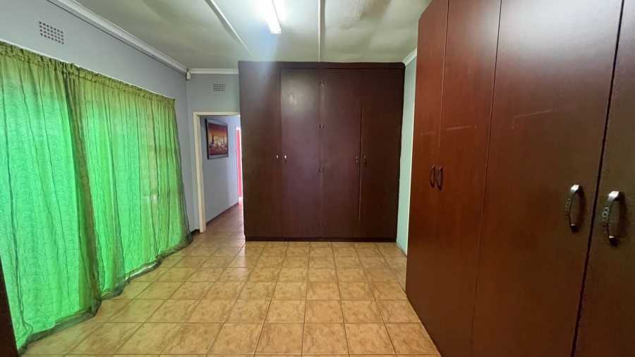 3 Bedroom Property for Sale in Protea Park North West